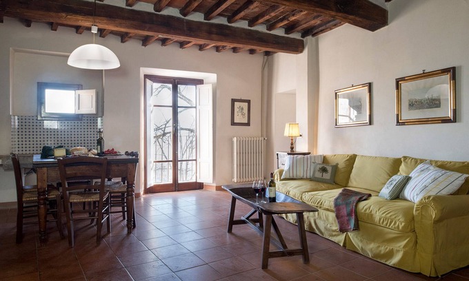 Pergine Valdarno Apartment | Terrazzina is a charming flat in the hamlet of Castello di Montozzi