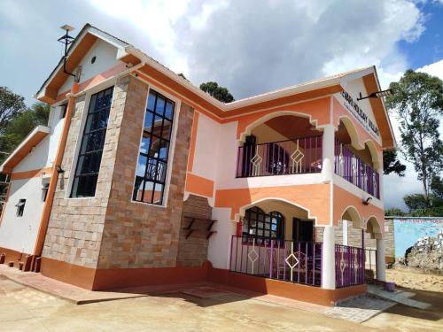 Nyeri Villa | Tevari Holiday Villas