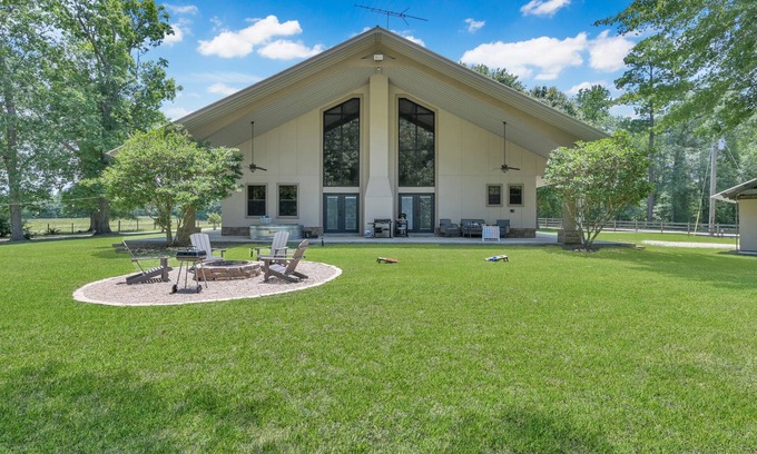 Coldspring House | Texas History Vacation House (Houston)