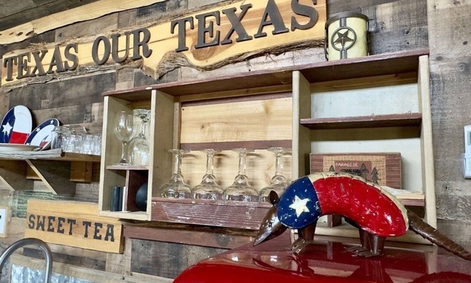 Voca Cabin | Texas Our Texas - Castell Cabin - Sleeps 4