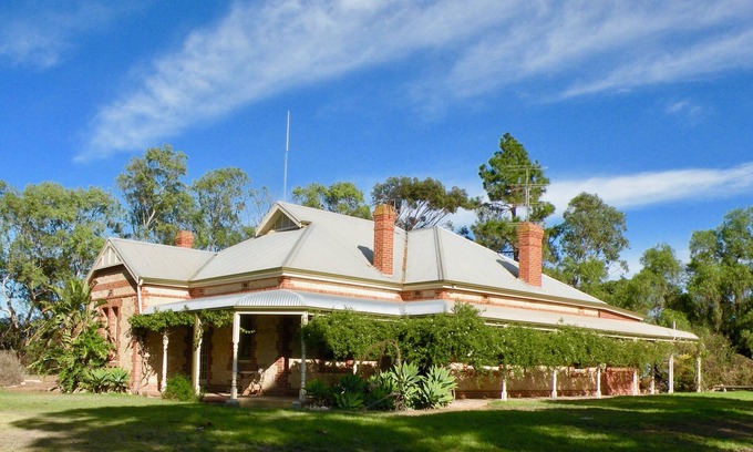Toora Villa | Thalia Getaway Villa - self contained luxury B&B accomodation on 6 private acres