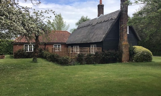 Manningtree Cottage | Thatched cottage, Wix with Hot Tub a secluded countryside location
