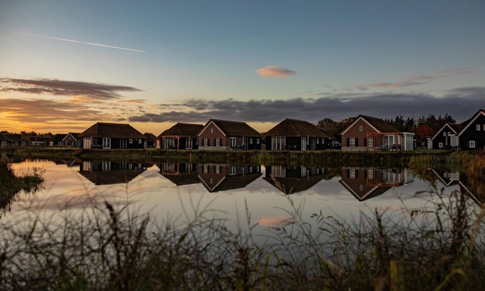 Municipality of Someren Villa | Thatched villa on a holiday park