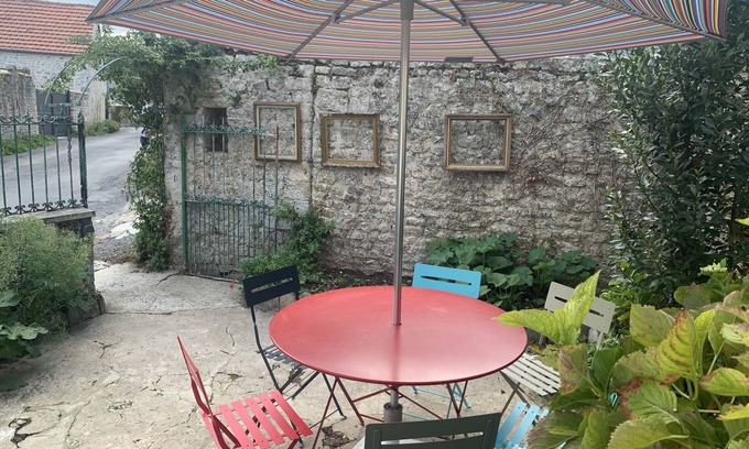 Sainte-Honorine-des-Pertes House | The "11", family house (3 bedrooms), D-Day beaches - golf - cycling - fishing