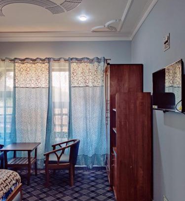 Srinagar House | The Aastana