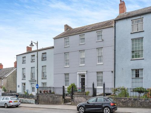 Pembroke House | The Anchorage