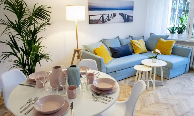 Ursynow Apartment | The apartment has been recently renovated, comfortable and modern.