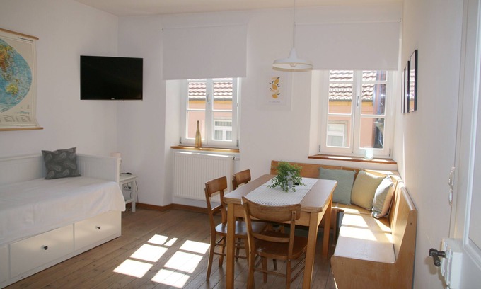 Marktbreit Apartment | The apartment "THREE" in the former inn "To hell" in Marktbreit