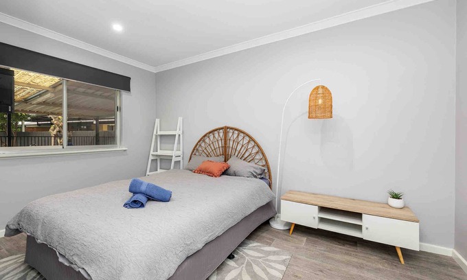 Belmont House | The Arlunya Escape: Pool, Fire Pit & Family Fun