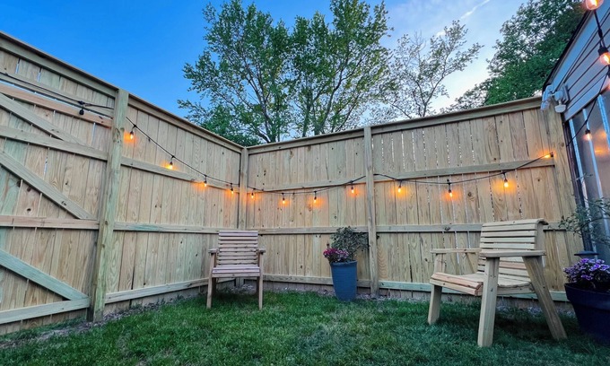 Northeast Virginia Beach House | The Art Door only minutes from beach