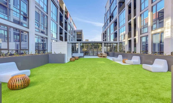 Flemington Apartment | The Ascot - Premium Flemington Executive Apt