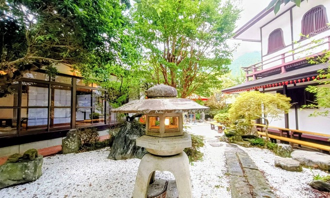 Kawazu Villa | The atmospheric appearance of a fantasy ancient capital.
