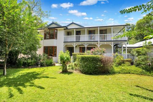 Montville House | The Avenue at Montville (House)
