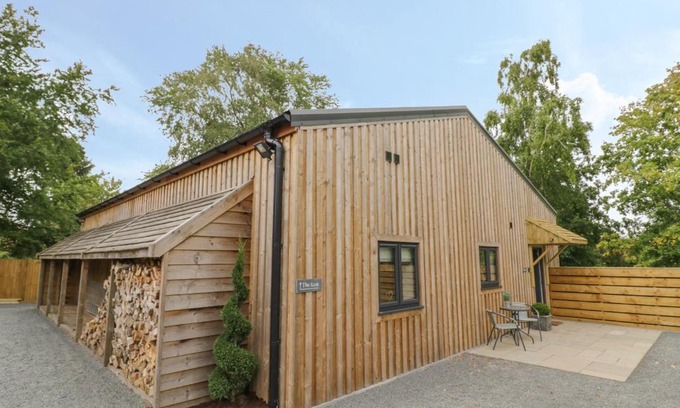 Weston under Penyard House | The Barn