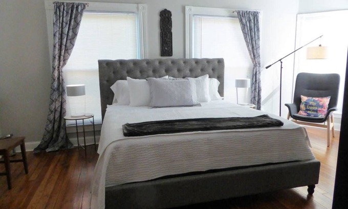 Highlands House | THE BARRET HOUSE, 2 floor luxury home, LOCATION! Downtown, HIGHLANDS, NuLu, EXPO
