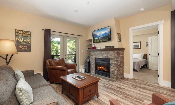 Silvercreek Condo | The Base Camp - Lux 2bd/2ba Base Camp One Condo w/views of the slope