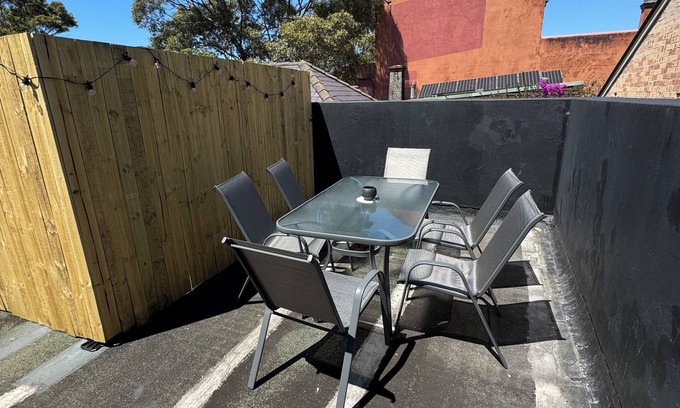 Redfern Hostel | The Bat & Ball Hostel