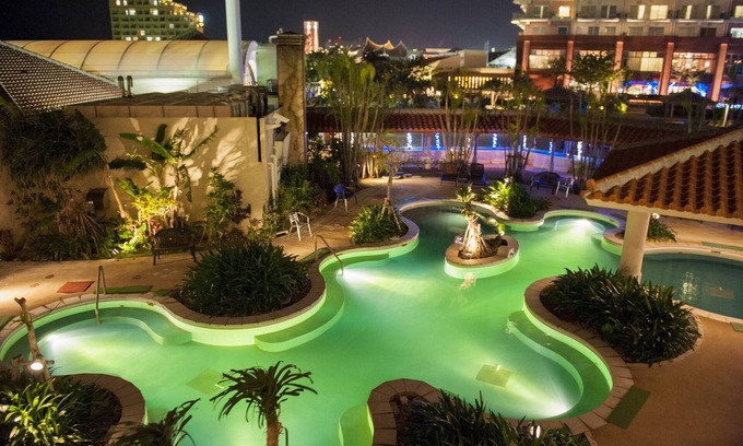 Mihama Hotel | The Beach Tower Okinawa
