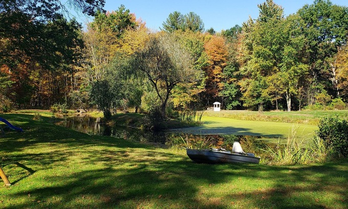 Tillson House | The Bear Den at 'Blue Heron Watch' Nature Getaway