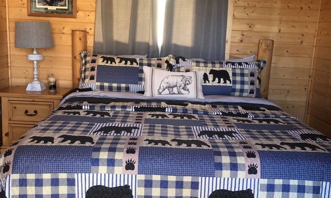 Clark Cabin | THE BEAR LODGE