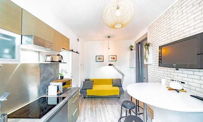 Oullins Apartment | The Bertholey - 4 people. - Oullins