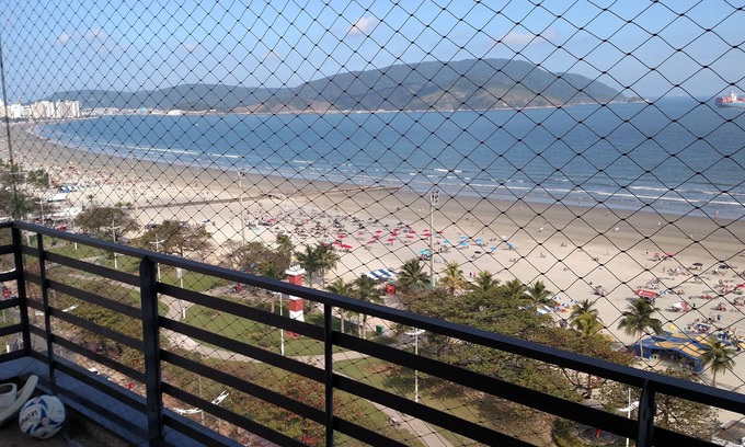 Boqueirao Apartment | The best view of the Santos waterfront. - You and your family deserve it!