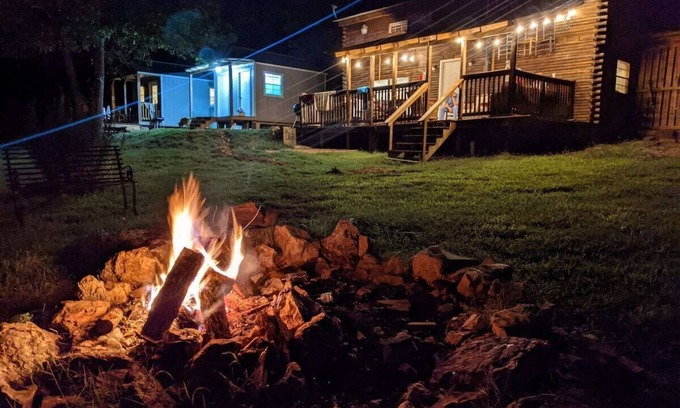 Mammoth Spring Cabin | The "BIG" Cabin