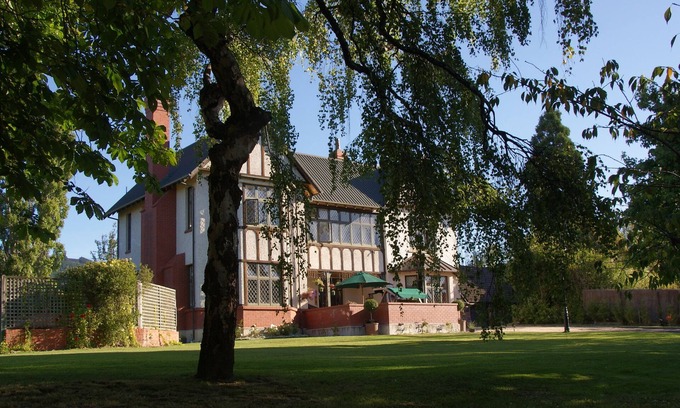 East Taieri Bed & Breakfast | The Birches Bed & Breakfast