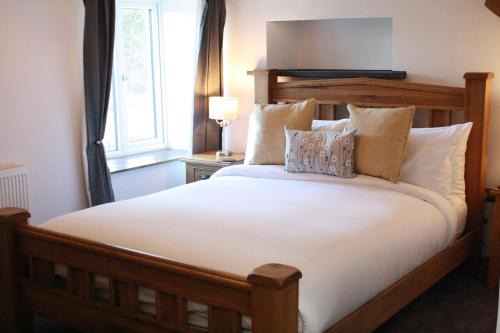 Dalton-in-Furness Bed & Breakfast | The Black Dog Inn