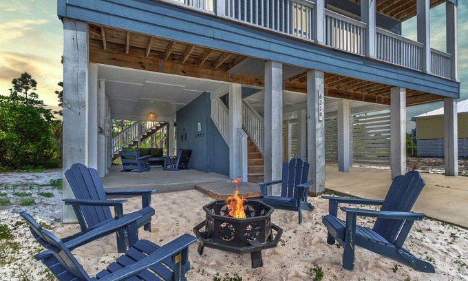 Morgantown House | The Blue Mermaid|Walk to Beach|Heated Pool|Dog Friendly|Arcade|Fire Pit|2KingSte
