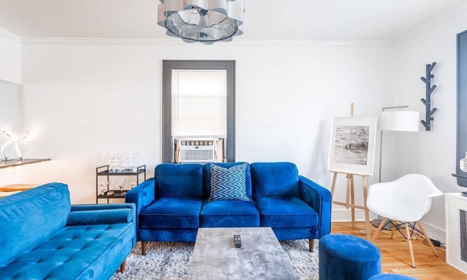 Brooklawn - St. Vincent Apartment | The Blue Sapphire: Modern & Stylish 2BR w/2 King Beds & Full Kitchen