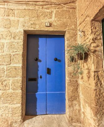 Ħal Bisbut Apartment | The Blue Village Suites by 360 Estates