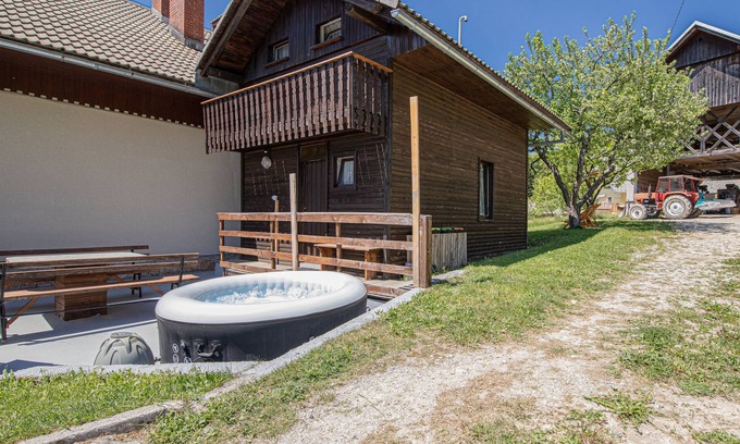 Gorenja vas-Poljane Ski Chalet | The Blueberry Lodge With Whirlpool, Gorenja Vas, Slovenia