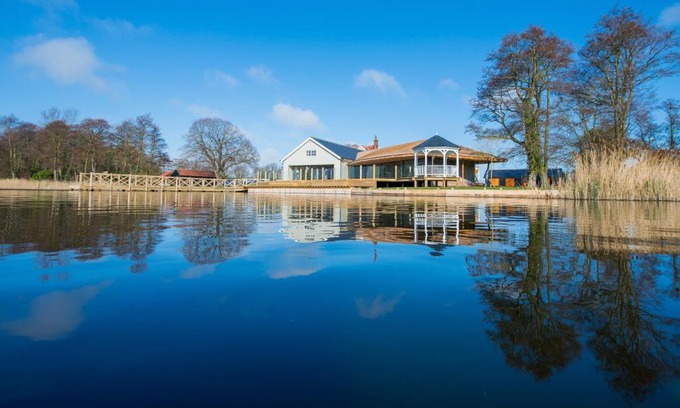 Great Yarmouth Bed & Breakfast | The Boathouse