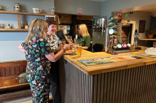 Peterchurch Bed & Breakfast | The Boughton Peterchurch - Pub Grub & B&B
