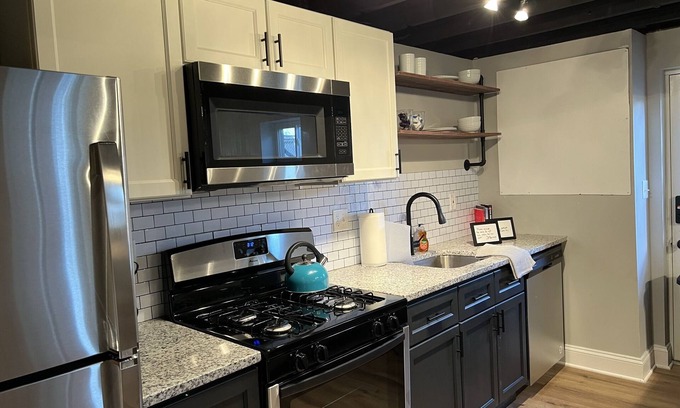 Dundalk Apartment | The Buck: modern farmhouse style Dundalk apartment