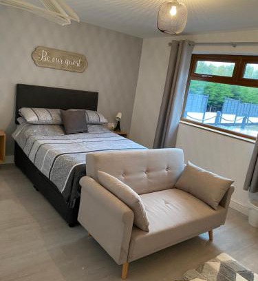 Gildersome Bed & Breakfast | The Bungalow