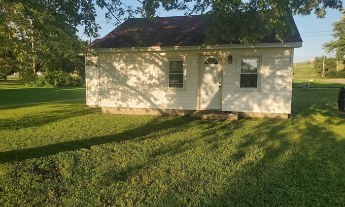 Bassett House | The Bunkhouse, comfortable and homey!