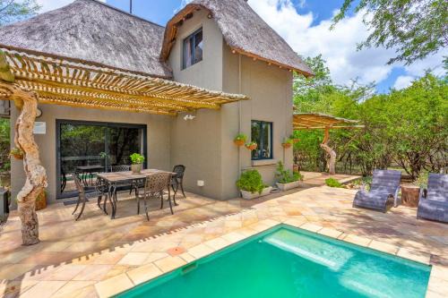 Hoedspruit House | The Bush House