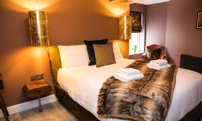Buxton Apartment | The Buxton Suite by Muse Escapes