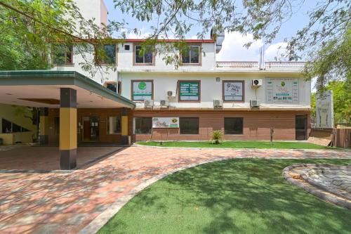 Shyam Nagar Resort | The Byke Grassfield Resort with Outdoor Pool, Shyam Nagar, Jaipur
