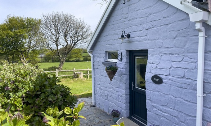 Tremain Cottage | THE BYRE @ CANLLEFAES, pet friendly, with pool in Cardigan