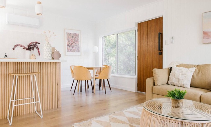 Kingston Park Apartment | The Byron - Luxury Seaside Stay I Wifi I Nespresso