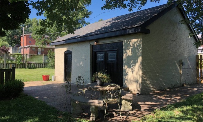Cape Girardeau House | The cabin in Eden