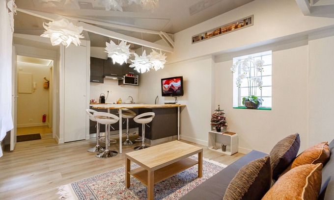 Capitole Apartment | The Calm of a Loft on the Quays of the Bream - 10 min Metro