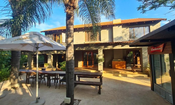 Roodeplaat Villa | The Captain