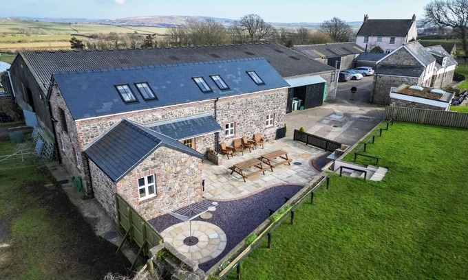 Llangennith House | The Chaffhouse - 4 Bedroom - Llangennith