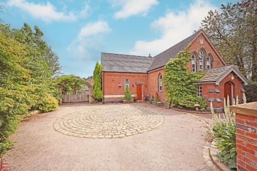 Fulford House | The Chapel - A Hidden Gem with Private Pool & Bar