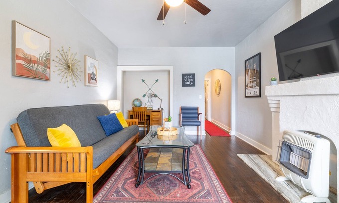 Chickasha House | The Charm Chickasha | Fiber | W/D | Extra Parking