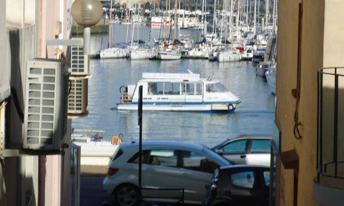 La Chaume House | The charm of a fisherman's house in a typical district of Les Sables d'olonne